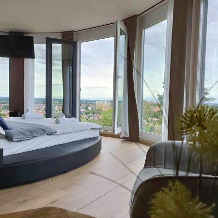 West Panorama Penthouse - Apartment With A Fantastic View Of The City Szombathely Exterior photo