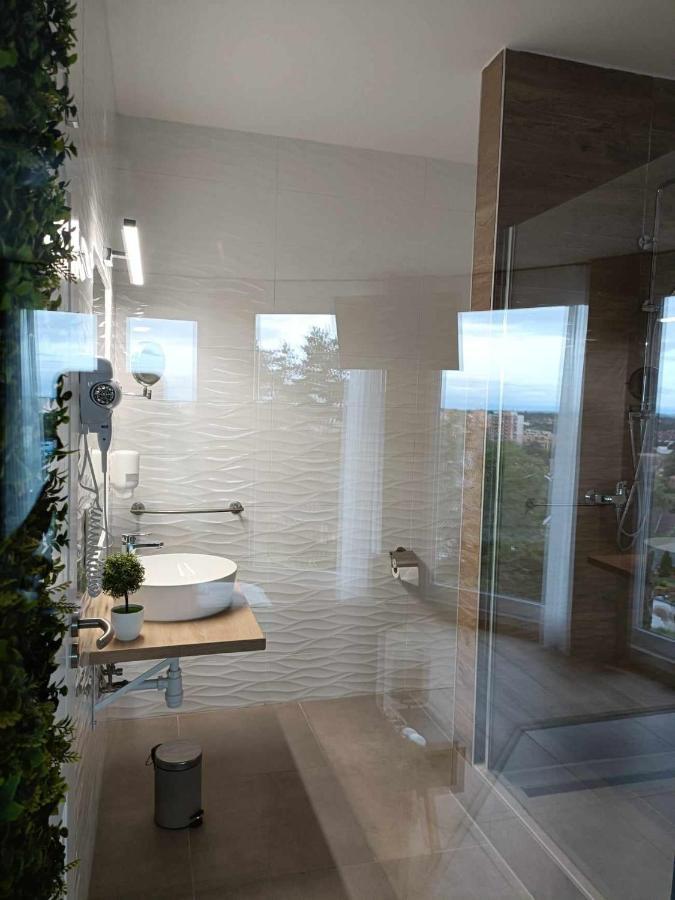 West Panorama Penthouse - Apartment With A Fantastic View Of The City Szombathely Exterior photo